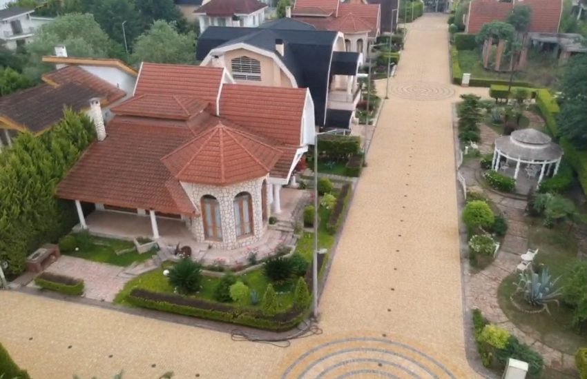 فروش ویلا لوکس و مدرن در منطقه چلندر