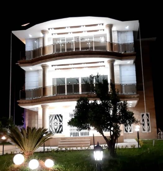 فروش ویلا مدرن 3 طبقه در ونوش