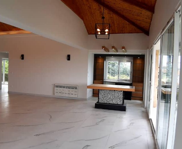 فروش ویلا مدرن 3 طبقه در ونوش