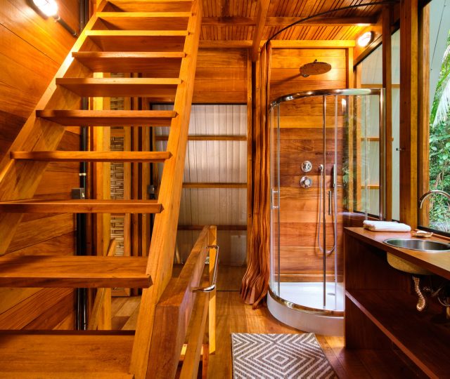 طراحی و ساخت کلبه چوبی