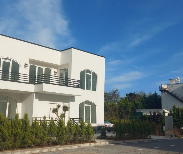 فروش ویلا زیرقیمت در شمال شهرک نارون