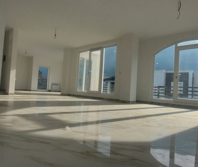 فروش ویلا زیرقیمت در شمال شهرک نارون