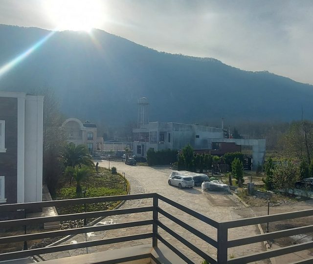 فروش ویلا زیرقیمت در شمال شهرک نارون