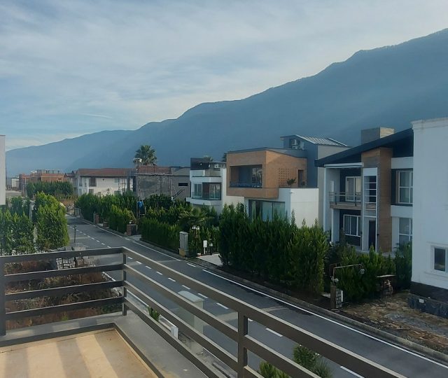 فروش ویلا زیرقیمت در شمال شهرک نارون