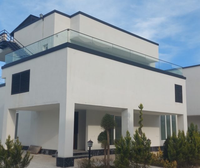 فروش ویلا با استخر روف در نوشهر