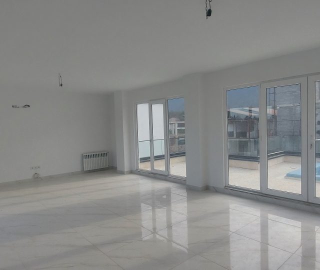 فروش ویلا با استخر روف در نوشهر