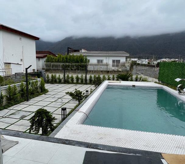 ویلا ۳۵۰ متری سه خواب در مجتمع با استخر و روف جنگلی