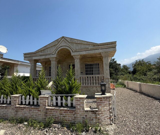 خرید ویلا 100 متری در چلندر با 200 متر زمین و 2 خواب عالی