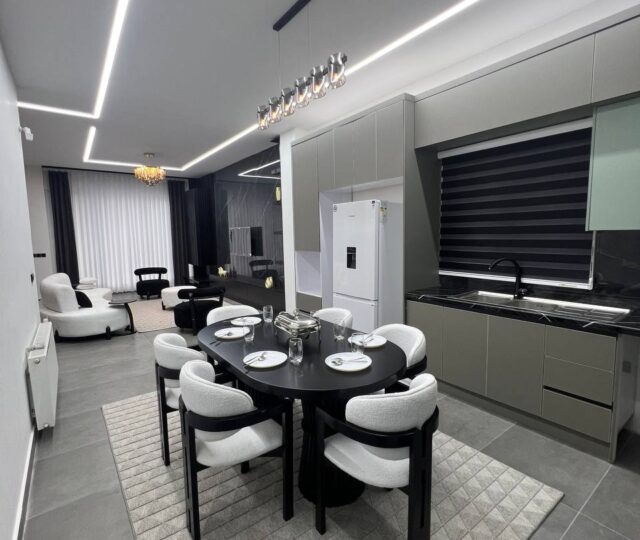 ویلا لوکس ملکار با استخر و ویوی بی‌نظیر جنگل