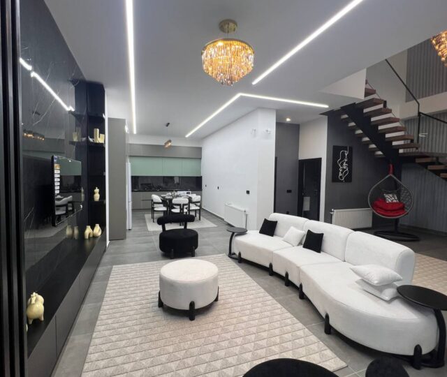 ویلا لوکس ملکار با استخر و ویوی بی‌نظیر جنگل