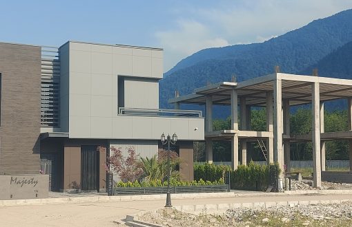 فروش ویلا و زمین در شهرک نارون